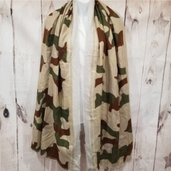 Camo Print Scarf - Picture 2 of 4